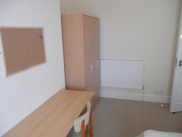 4 Bedroomed Furnished House22 Friars Avenue, Bangor,Gwynedd,, Bangor, LL57 1BB