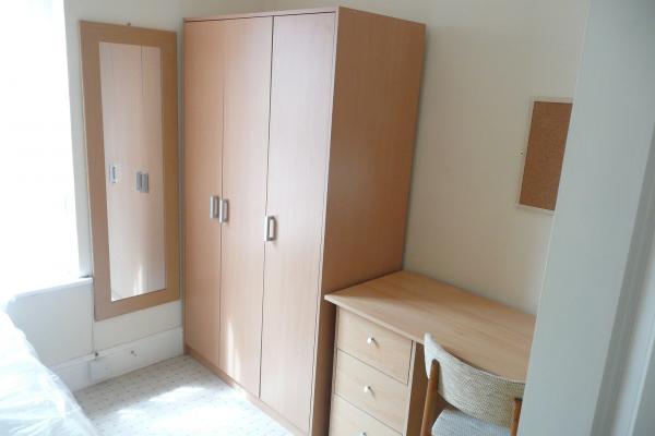 4 Bedroomed Furnished House22 Friars Avenue, Bangor,Gwynedd,, Bangor, LL57 1BB