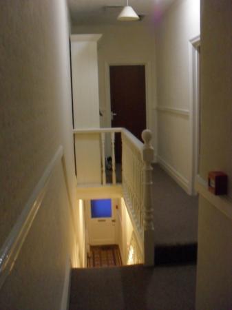 Shared Student House to Let - 5 double bedrooms, 2 bathrooms3 Whitchurch Rd, Cathays, Cardiff, CF14 3JL