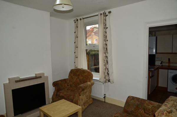 4 Bedroomed Fully Furnished House With Garden7, Gladstone Street, Bedford, Bedford, MK41 7RR