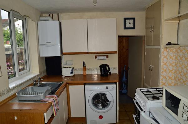4 Bedroomed Fully Furnished House With Garden7, Gladstone Street, Bedford, Bedford, MK41 7RR