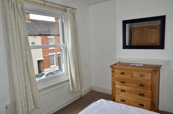 4 Bedroomed Fully Furnished House With Garden7, Gladstone Street, Bedford, Bedford, MK41 7RR